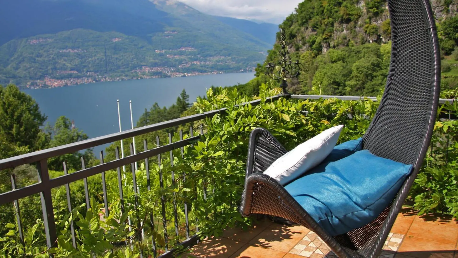 Villa Grazie Mille - Charming Lake Como Escape Perledo Guest house