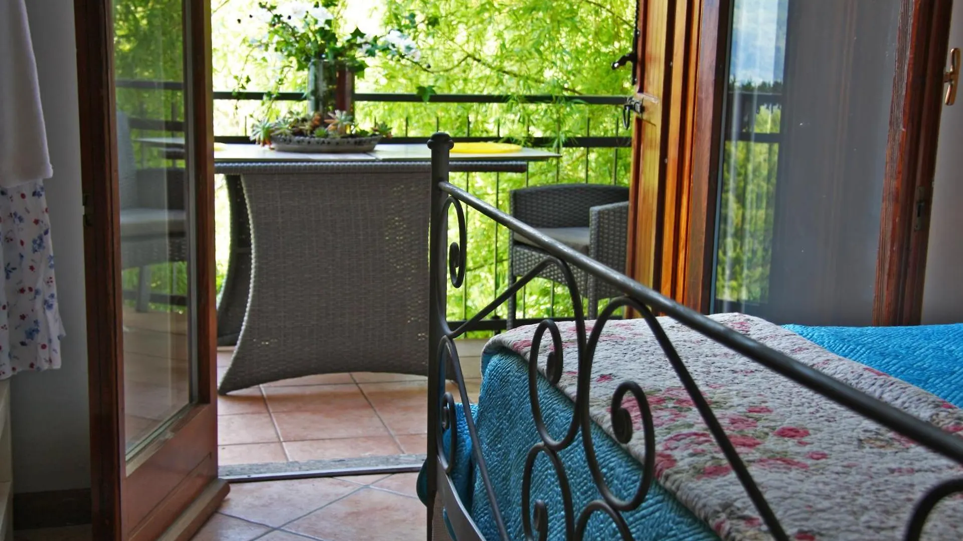 Guest house Villa Grazie Mille - Charming Lake Como Escape Perledo