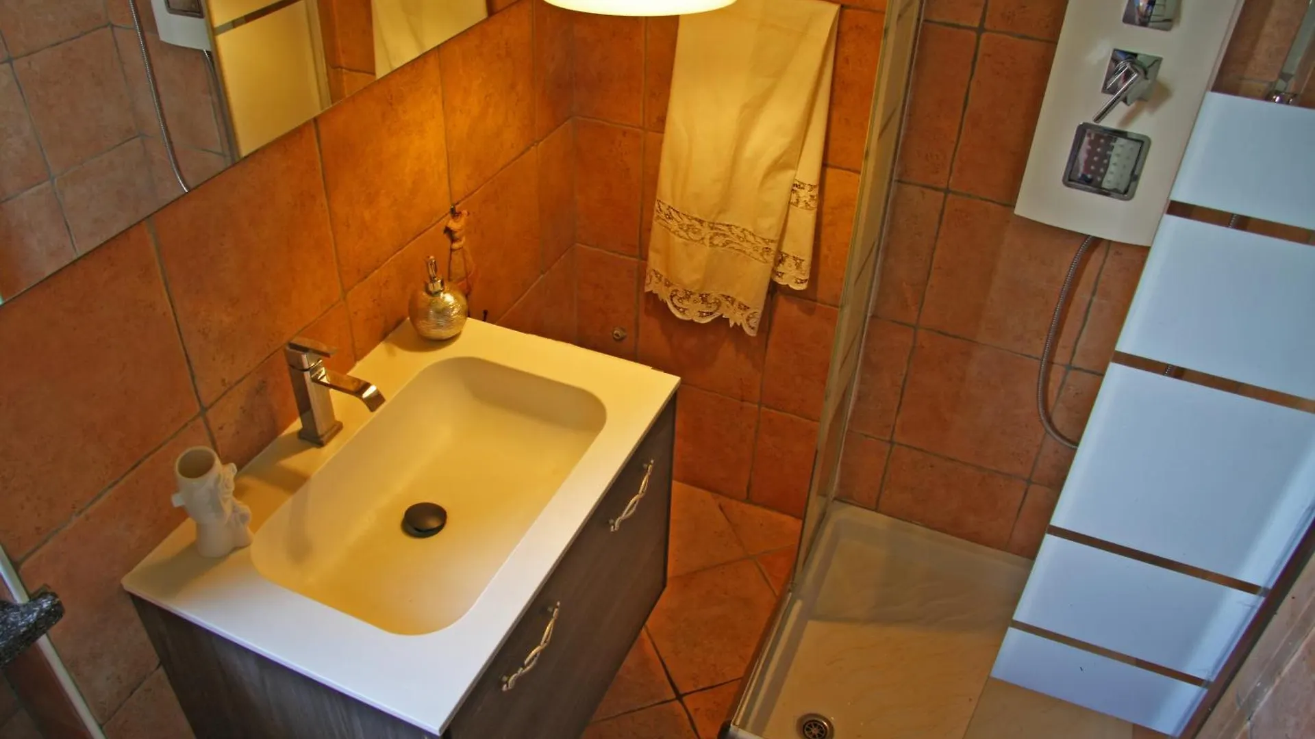 Villa Grazie Mille - Charming Lake Como Escape Perledo Guest house