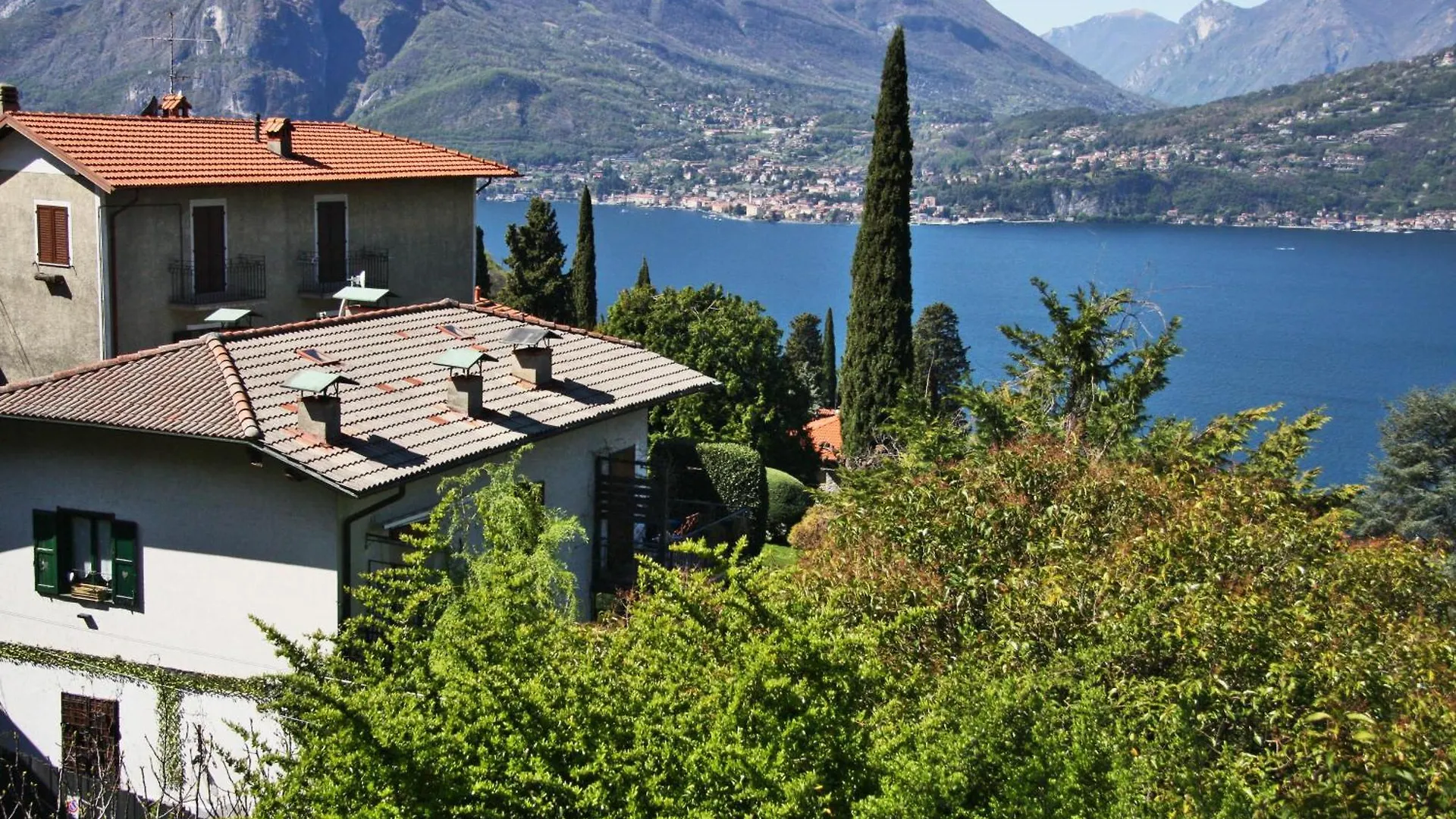 Villa Grazie Mille - Charming Lake Como Escape Perledo Guest house