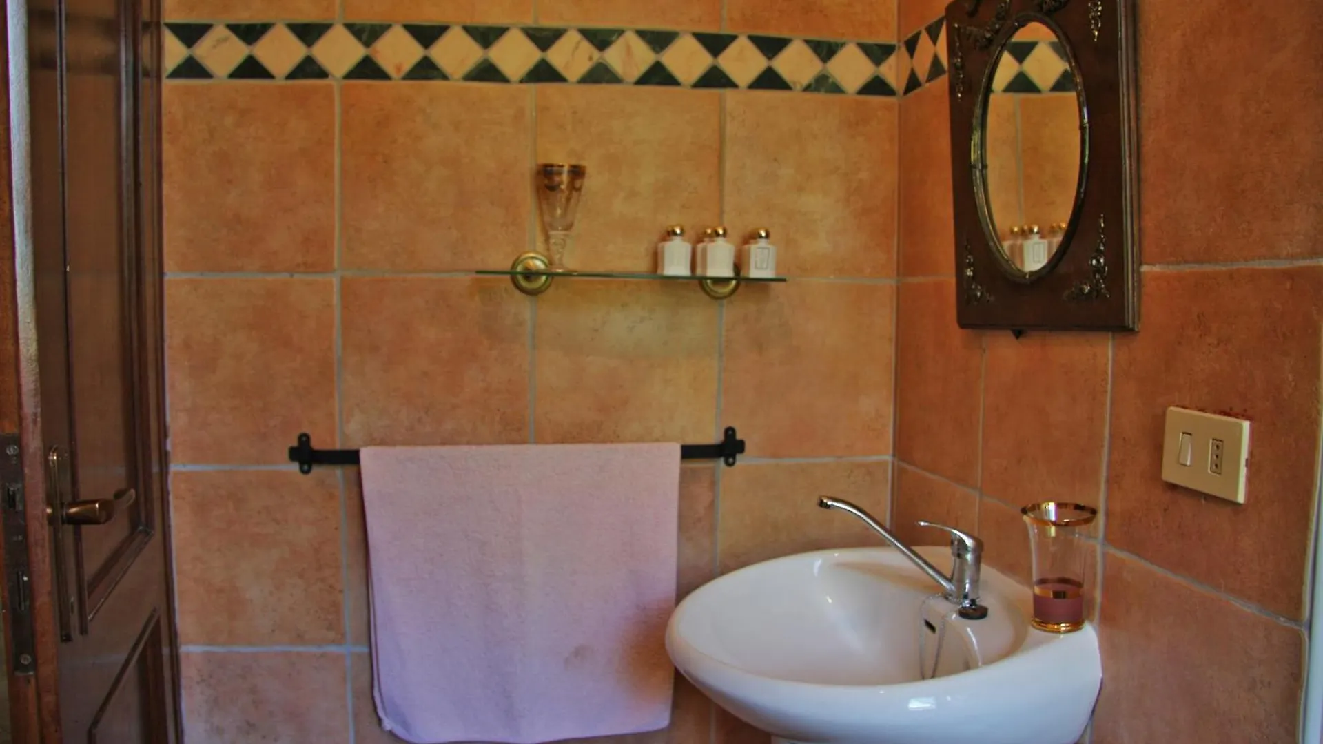Guest house Villa Grazie Mille - Charming Lake Como Escape Perledo